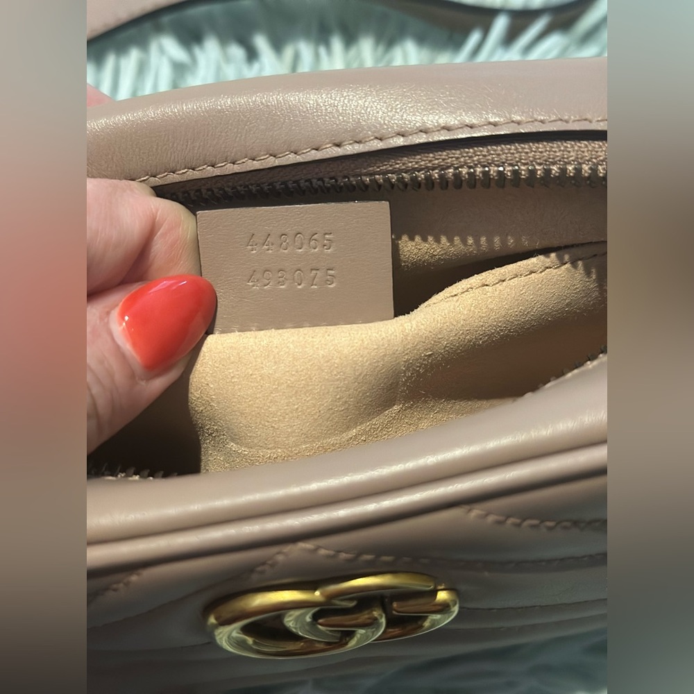 Gucci GG Marmont Mini Matelasse Leather Crossbody in Dusty Pink - Picture 6 of 13